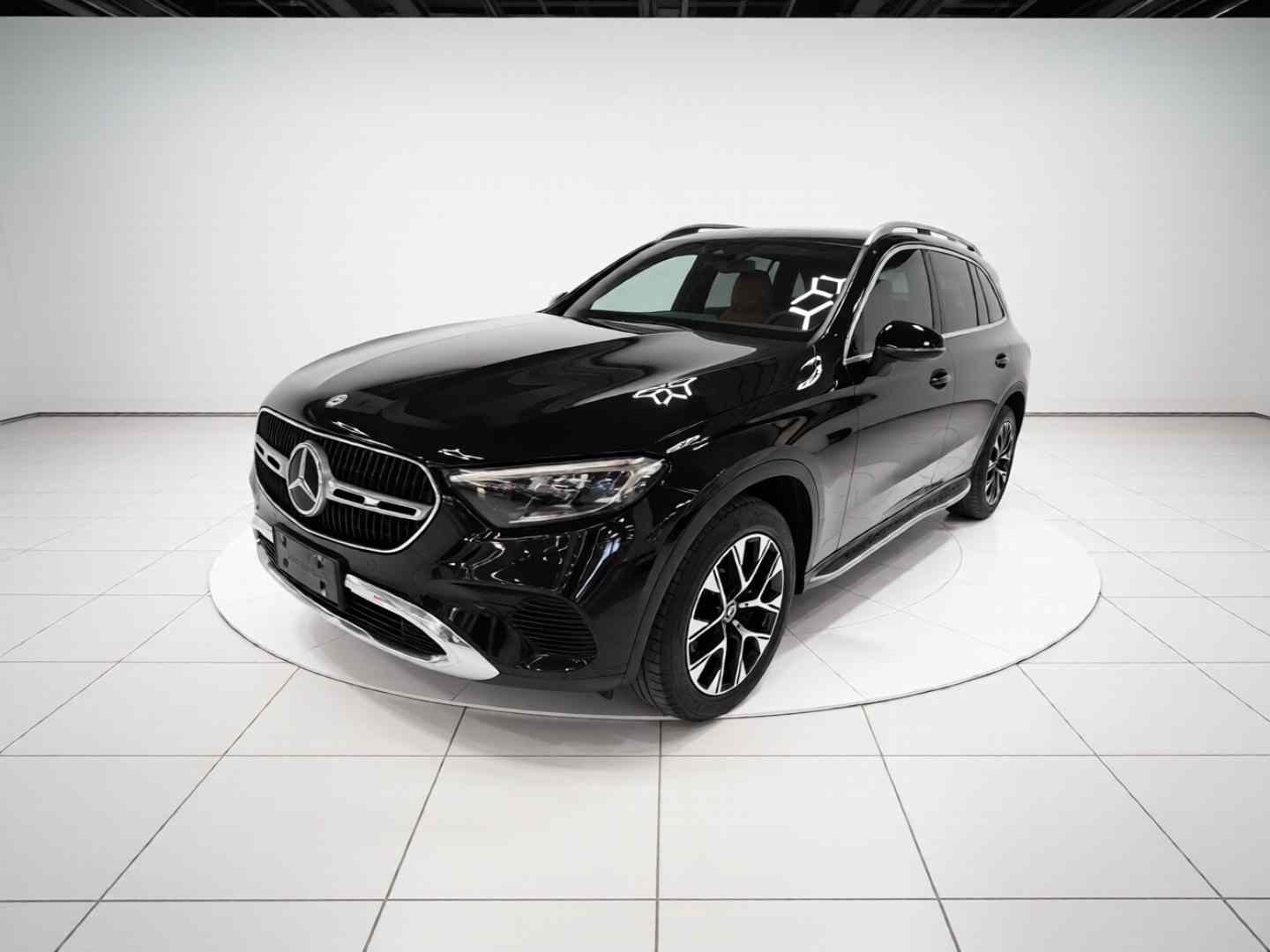 奔驰GLC 2023款 改款 GLC 260 L 4MATIC 动感型 5座(2)