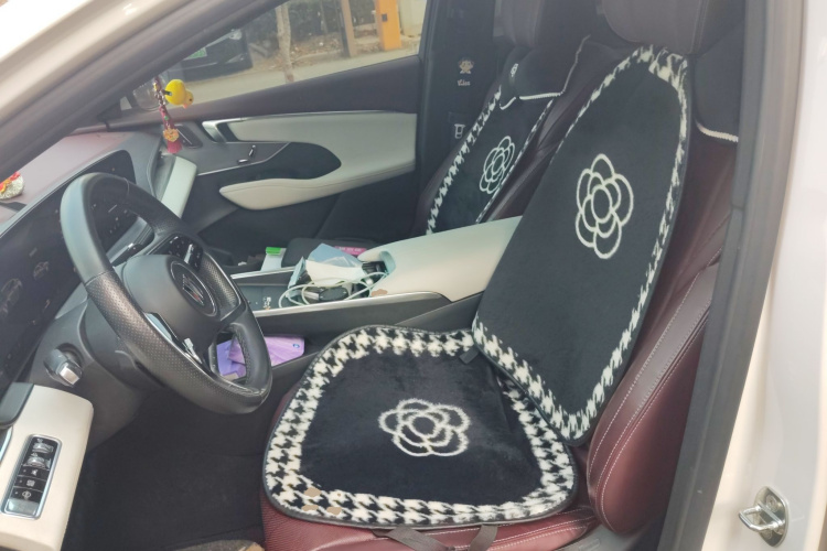 别克 君越 2023款 28T 越享版中控内饰19