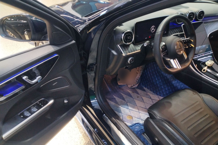 奔驰C级 2022款 改款 C 200 L 运动版中控内饰20