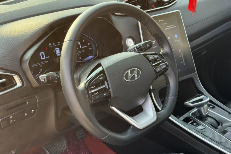 北京现代ix25 2020款 1.5L CVT GLS智能型中控内饰7002