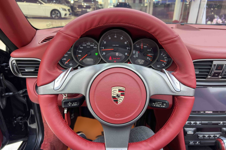 保时捷 2023款 Panamera 4 行政加长铂金版 2.9T局部细节13