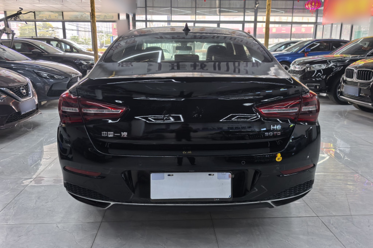 红旗H5 2022款 经典款 改款 1.5T DCT旗韵版车身外观6006