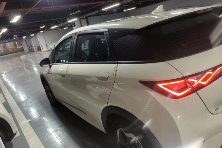 比亚迪 海豚 2021款 405km 时尚版车身外观6003