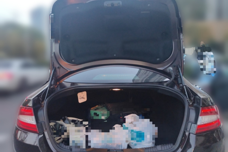 捷豹XF 2015款 XF 2.0T 豪华版局部细节23