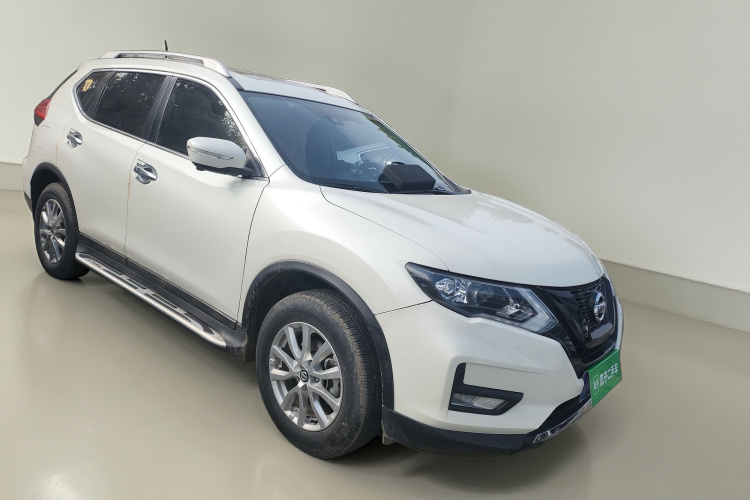 日产 奇骏 2021款 2.0L CVT 2WD XL ITS智联舒适版车身外观3