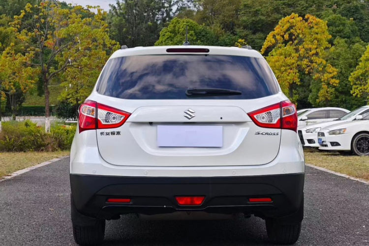 铃木 骁途 2017款 1.6L 手动两驱都市时尚型车身外观6002