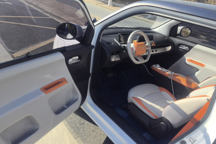 长安启源 长安Lumin 2023款 301km 蜜沁款中控内饰7003