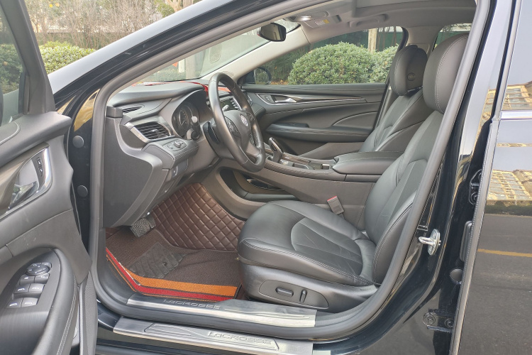 别克 君越 2019款 28T 豪华型局部细节19