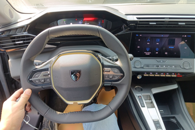 标致408X 2023款 引力版中控内饰7002