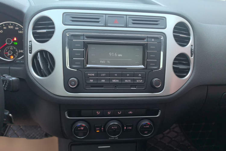 大众 途观 2017款 300TSI 自动两驱丝绸之路舒适版局部细节16