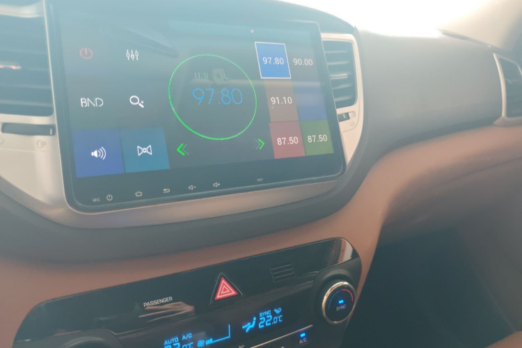 现代 途胜 2015款 1.6T 双离合两驱智能型局部细节16