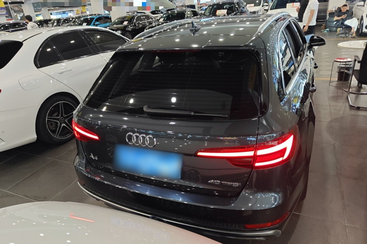 奥迪A4(进口) 2020款 Avant 先锋派 40 TFSI 时尚动感型车身外观6004