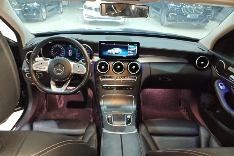 奔驰C级 2021款 C 260 L 运动版中控内饰12