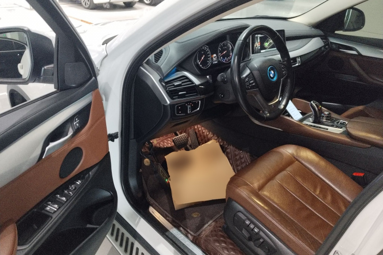 宝马X6 2015款 xDrive35i 领先型中控内饰20