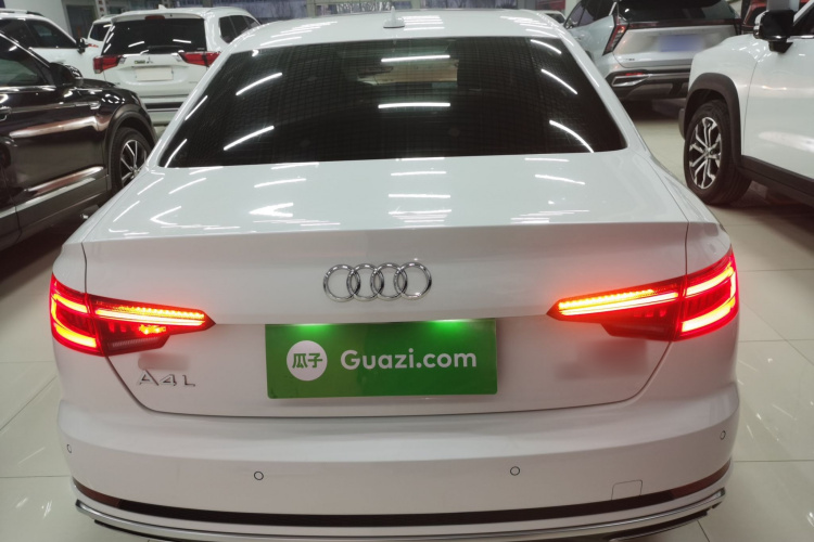 奥迪A4L 2019款 40 TFSI 时尚型 国VI车身外观6