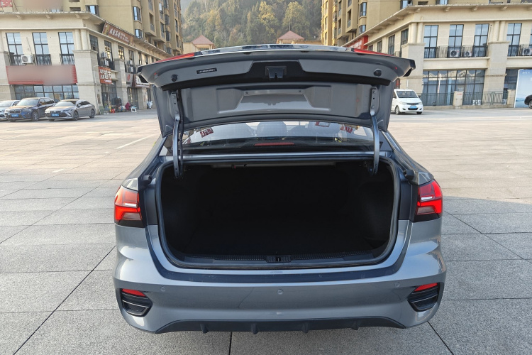 荣威i5 2021款 改款 1.5L CVT钻石版局部细节23