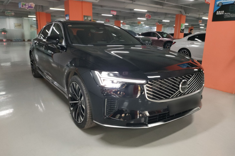 沃尔沃S90 2026款 B5 智远豪华版车身外观3