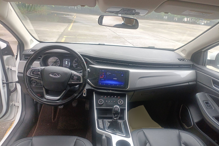 奇瑞 艾瑞泽5 2019款 改款PRO 1.5L 手动青春版 国VI中控内饰12