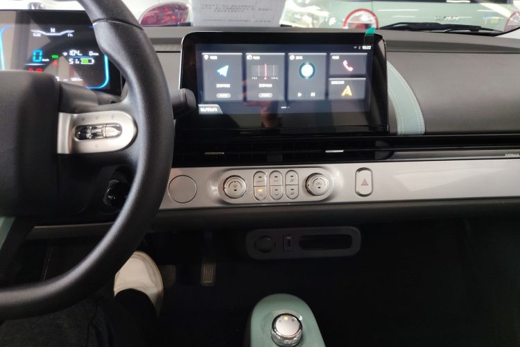 长安启源 长安Lumin 2023款 205km 香沁款中控内饰12