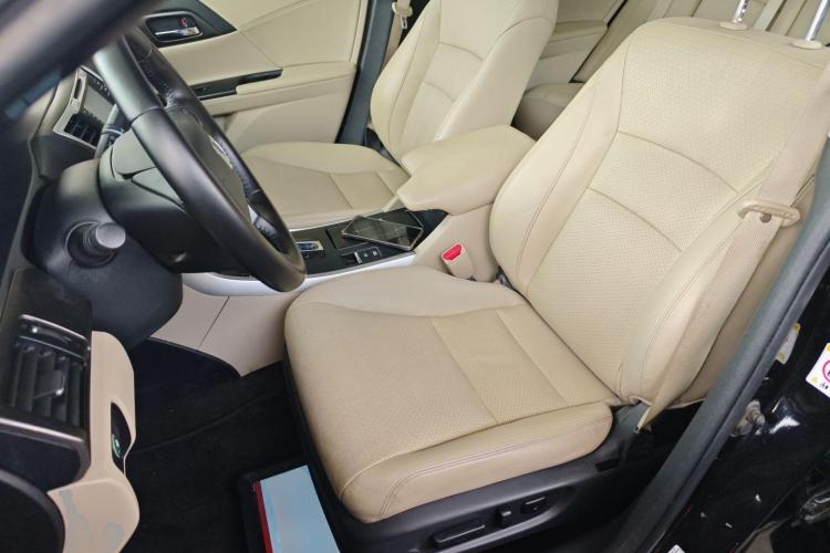 本田 雅阁 2014款 2.0L EX 豪华版局部细节19