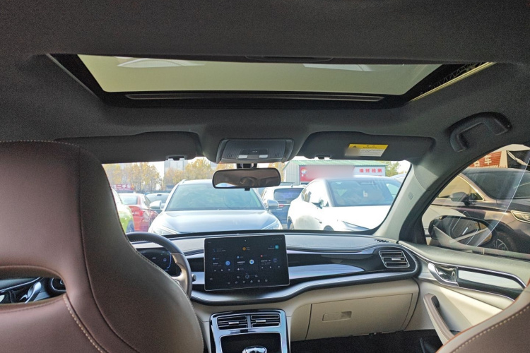 比亚迪 秦PLUS 2024款 荣耀版 DM-i 120KM领先型局部细节22