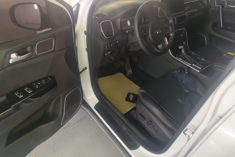 起亚KX5 2019款 2.0L 自动两驱舒适版中控内饰20