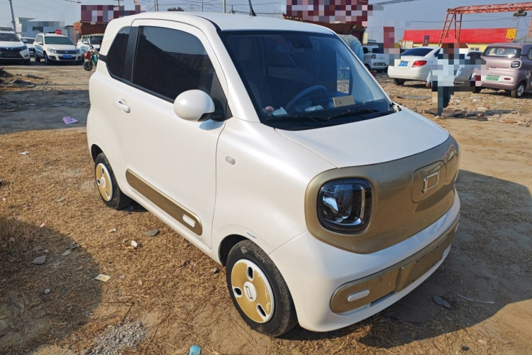 奔腾小马 2025款 222km 灵动马车身外观3