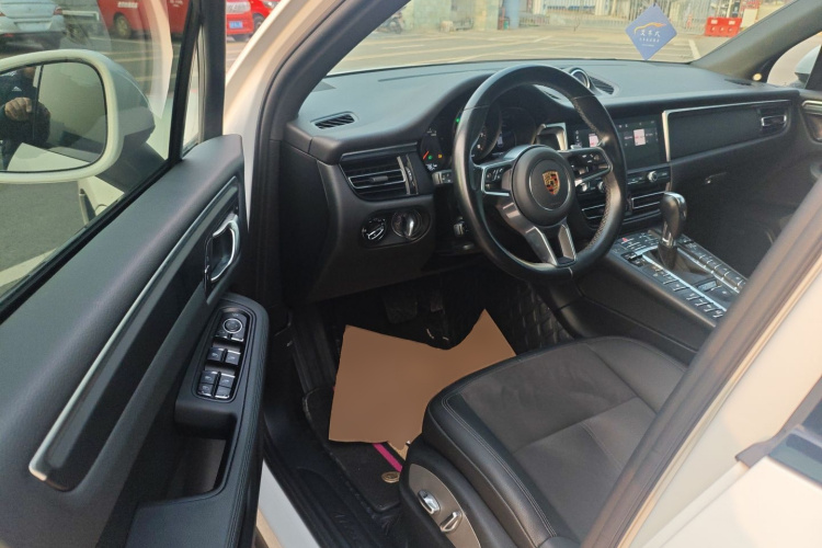 保时捷 2021款 Macan 2.0T中控内饰7003