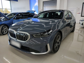 宝马i5 2024款 eDrive 35L 尊享型 豪华套装