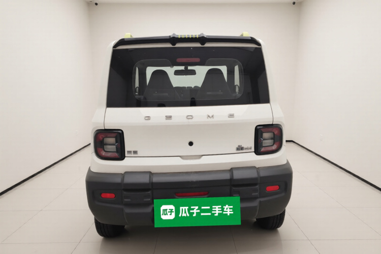 吉利银河 2024款 200km 熊猫骑士车身外观6