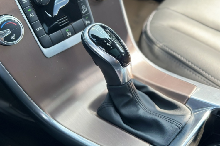 沃尔沃XC60 2017款 T5 AWD 智远版中控内饰7007