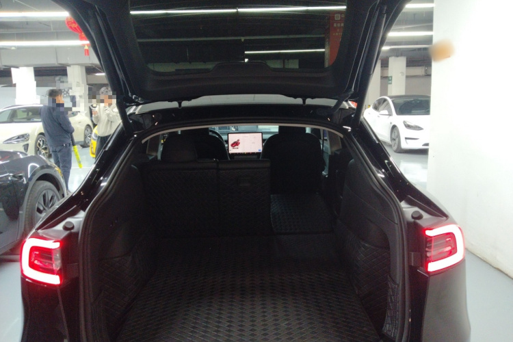 特斯拉 Model Y 2023款 后轮驱动版局部细节23