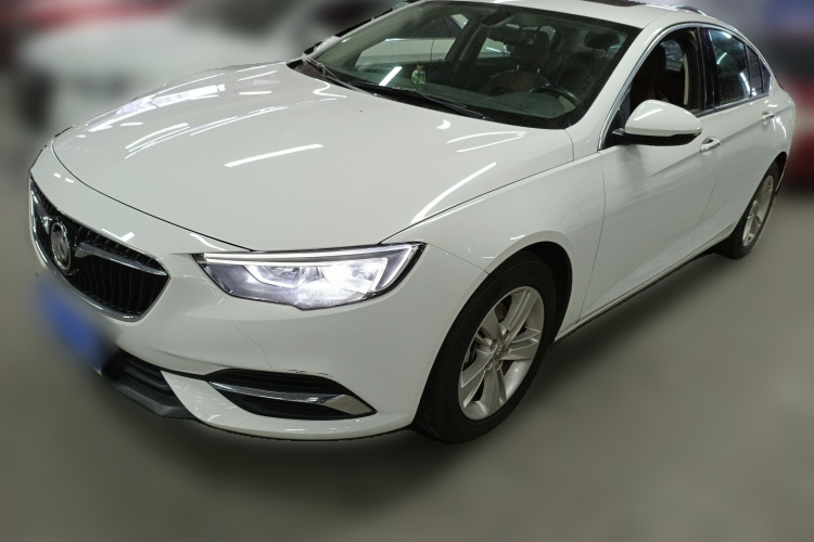 别克 君威 2019款 20T 精英型 国V车身外观1