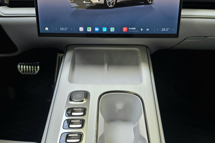 小米汽车 小米SU7 2024款 四驱超长续航高阶智驾Max版局部细节16