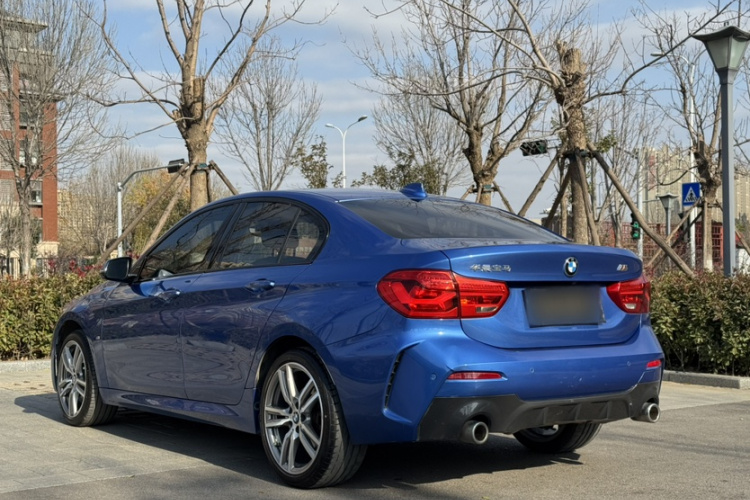 宝马1系 2020款 125i 领先型M运动套装车身外观6006