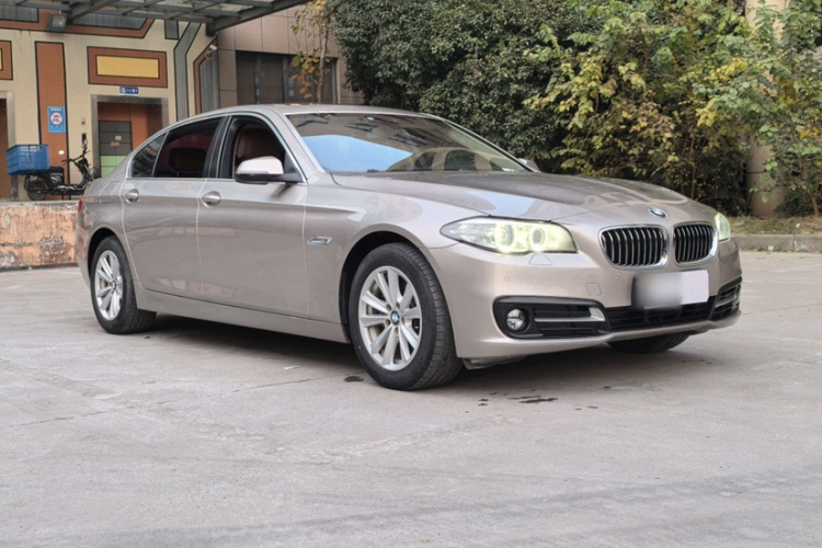 宝马5系 2017款 520Li 典雅型车身外观6007