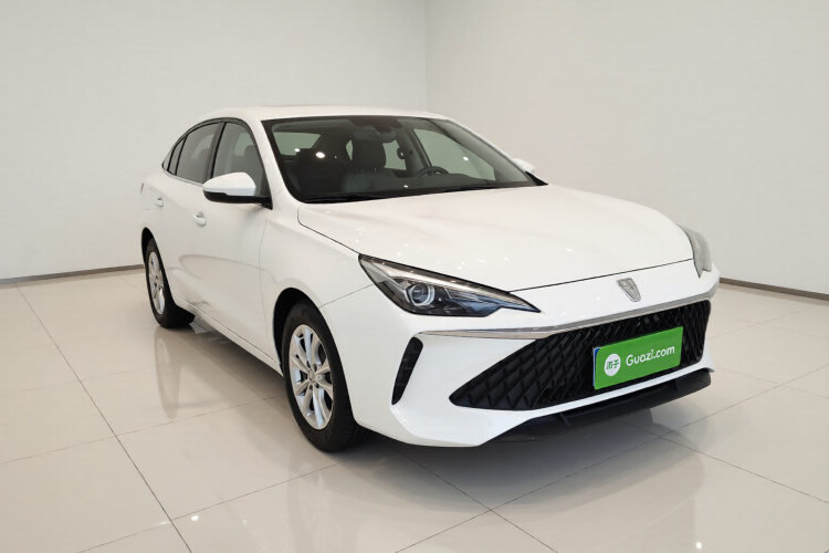 荣威i5 2023款 1.5L 手动舒享版车身外观3