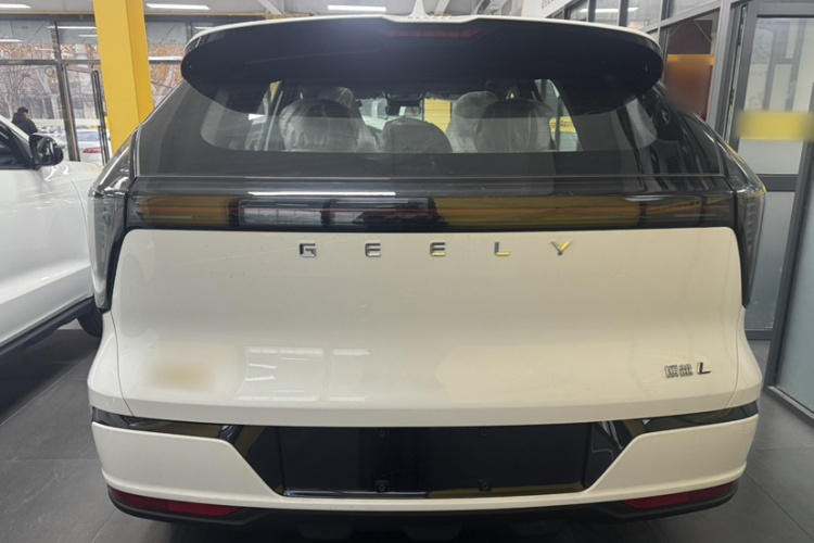 吉利汽车 博越L 2025款 第四代 1.5TD DCT 启程车身外观6005