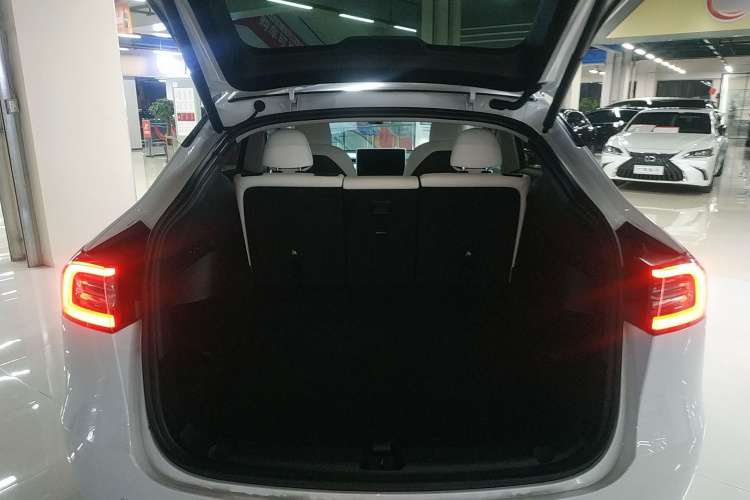 特斯拉 Model Y 2022款 改款 长续航全轮驱动版局部细节23