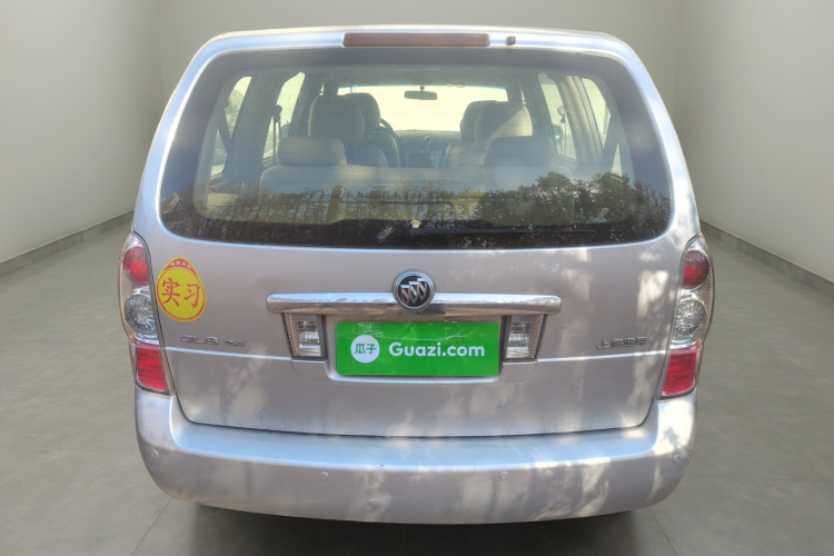 别克GL8 2014款 2.4L 经典版车身外观6