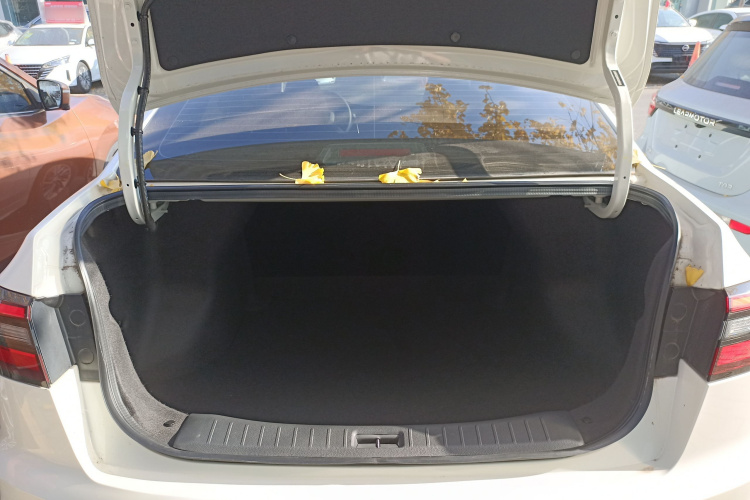 启辰D60 2021款 PLUS 1.6L XL CVT悦领版机舱底盘23