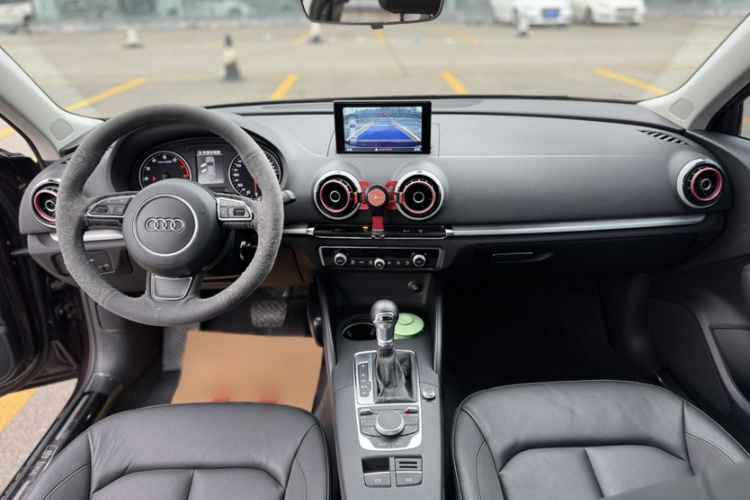 奥迪A3 2015款 Sportback 35 TFSI 百万纪念舒享型中控内饰7001
