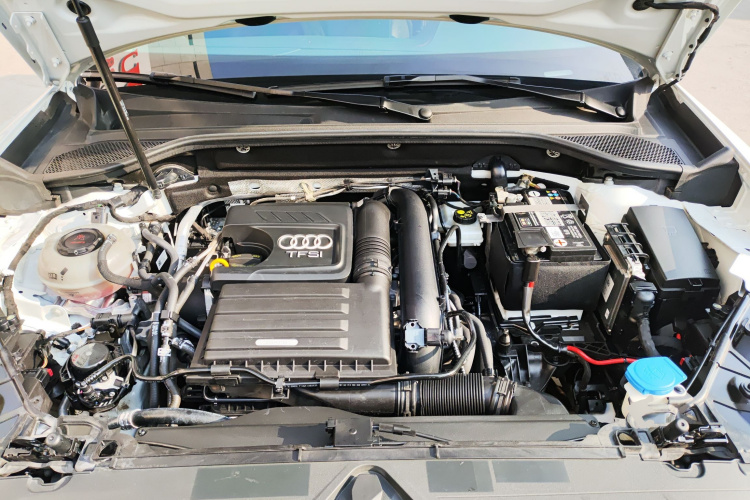 奥迪Q2L 2022款 35 TFSI 进取动感型局部细节24
