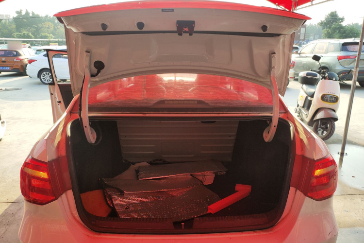 大众 捷达 2015款 质惠版 1.6L 手动时尚型局部细节23