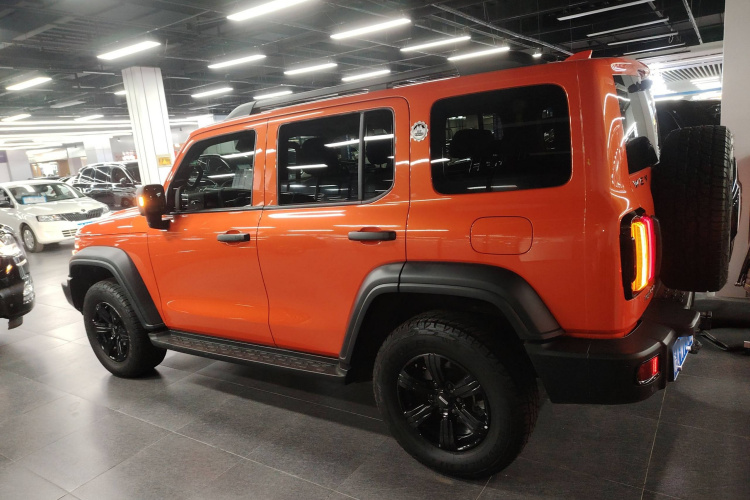 坦克300 2021款 越野版 2.0T 征服者车身外观6003