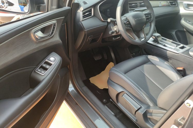 荣威RX5 2023款 PLUS 330TGI 自动领潮智惠版中控内饰7003