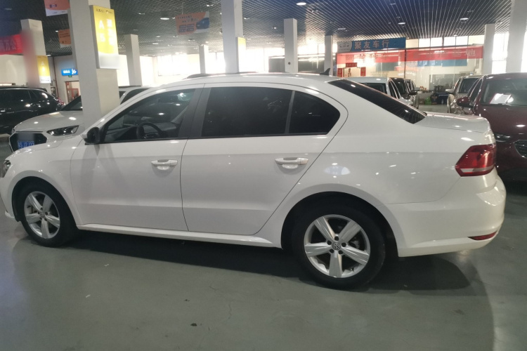 大众 朗逸 2017款 1.6L 自动风尚版车身外观6003