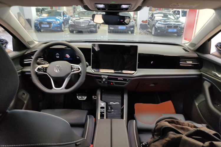 大众 迈腾 2024款 380TSI DSG至尊版中控内饰7002