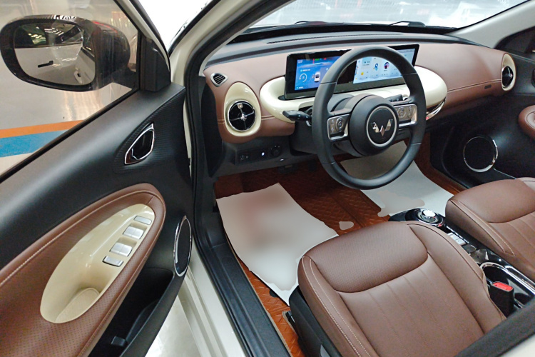 五菱汽车 五菱缤果 2024款 333km 悦享款中控内饰7003