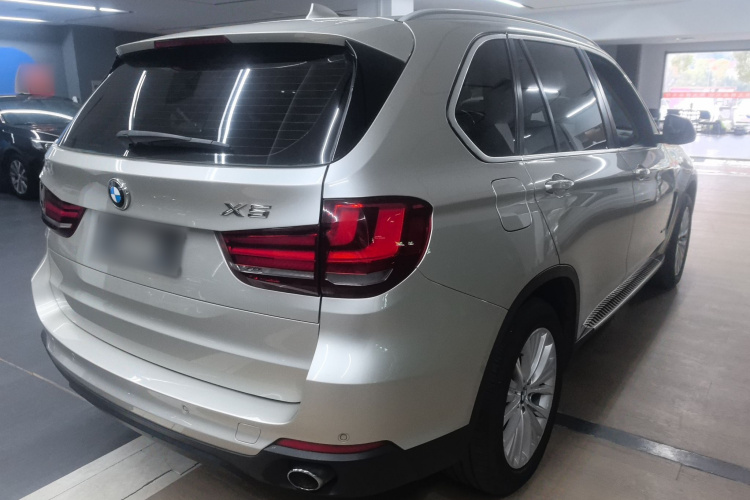 宝马X5(进口) 2014款 xDrive35i 豪华型车身外观7